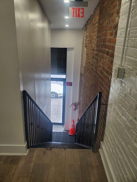 More Photos Of 996-1006 Atlantic Ave, Brooklyn Storefront Retail Residential For Lease