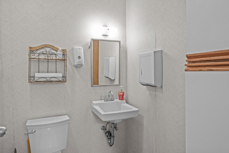 More Photos Of 235 Plain St, Providence Medical For Sale