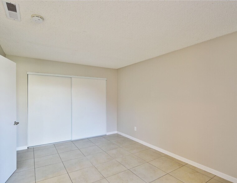 More Photos Of 1531 W Rialto Ave, Fontana Apartments For Sale