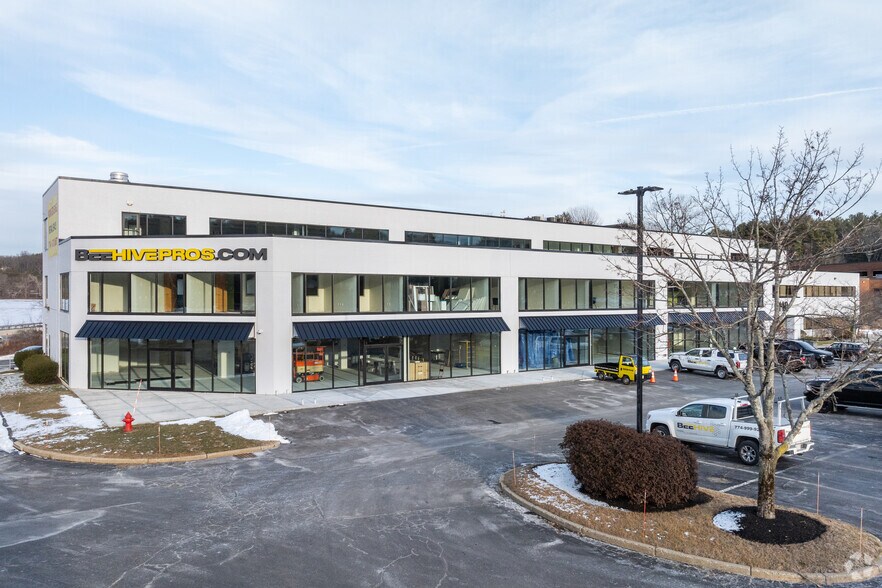 More Photos Of 118 Turnpike Rd, Southborough Office For Sale