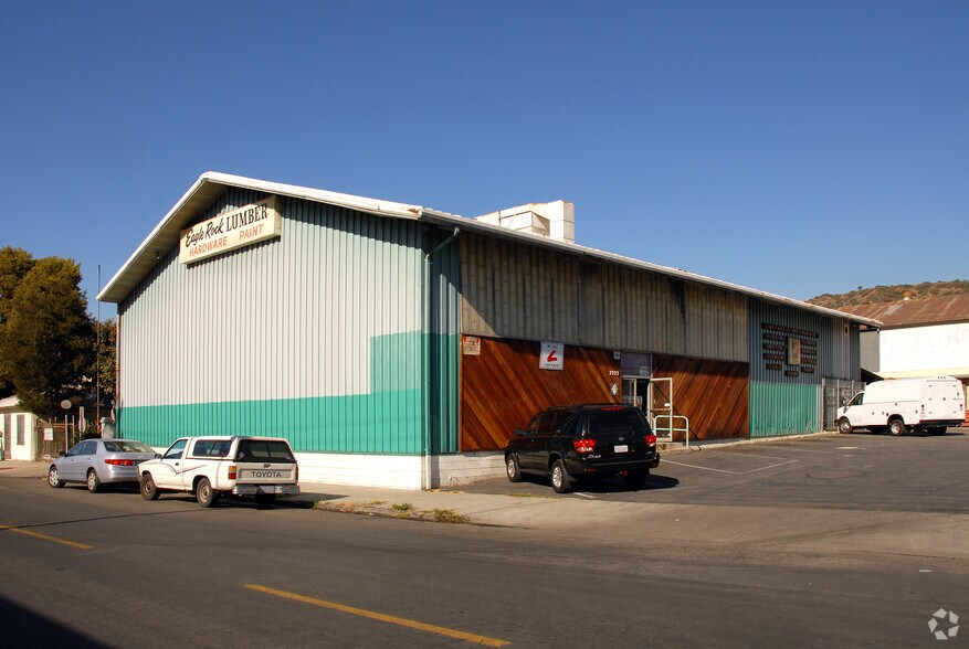 Primary Photo Of 2219 Fair Park Ave, Los Angeles Warehouse For Lease