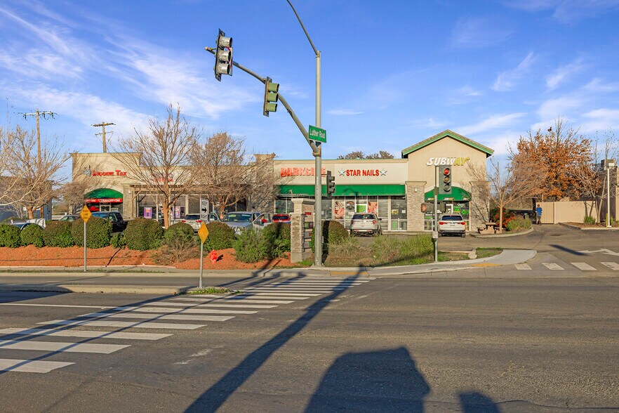 More Photos Of 1072 S Main St, Red Bluff General Retail For Lease