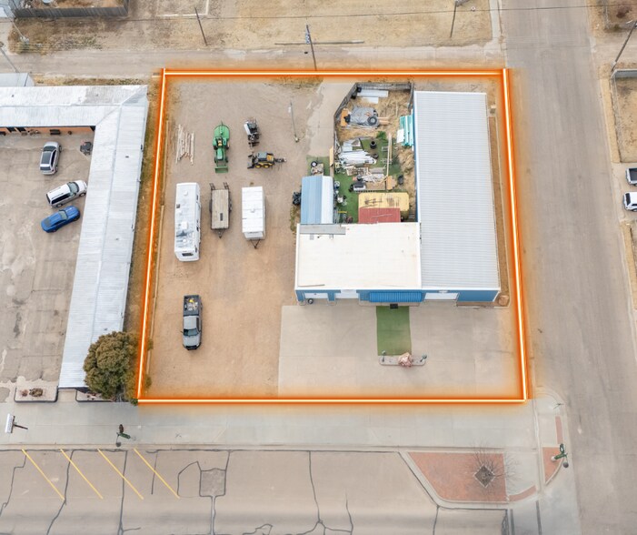 More Photos Of 309 Morton St, Elkhart Industrial For Sale