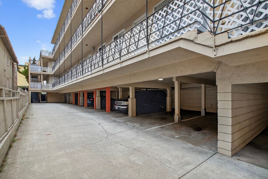 More Photos Of 273 Macarthur Blvd, Oakland Apartments For Sale