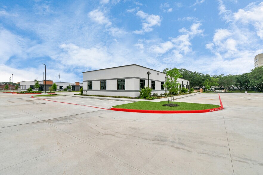 More Photos Of 4807 Sugar Grove Blvd, Stafford Medical For Lease