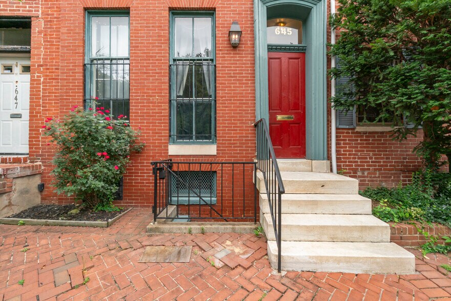 More Photos Of 645 N Paca St, Baltimore Apartments For Sale