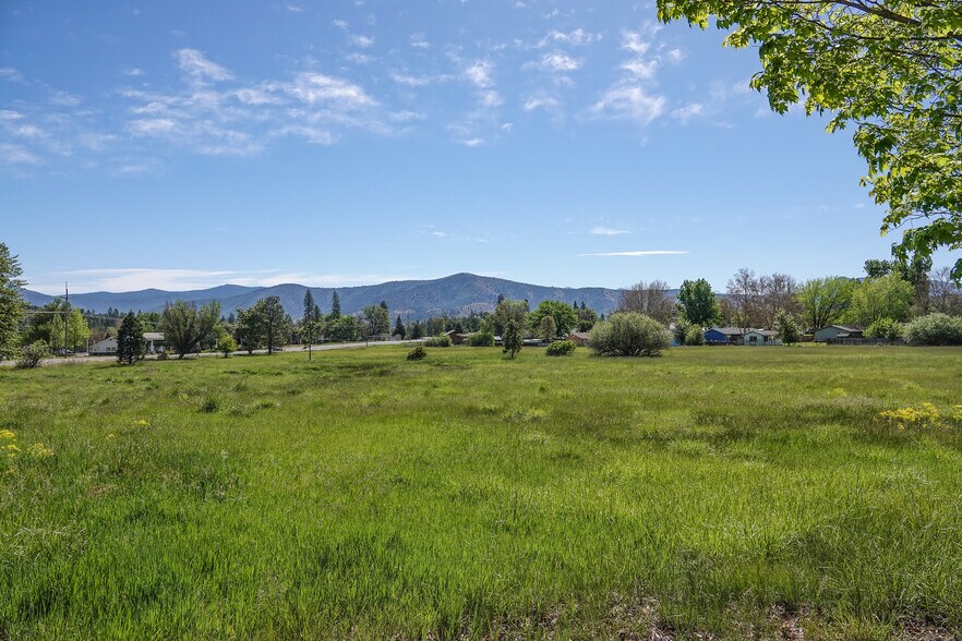 More Photos Of 0 Highway 3, Etna Land For Sale