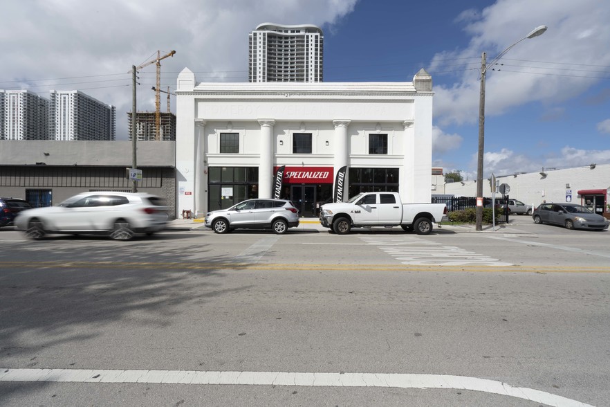 Primary Photo Of 1622 NE 2nd Ave, Miami Freestanding For Lease