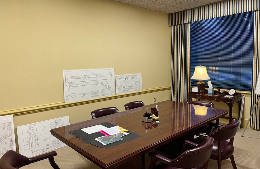 More Photos Of 2419 Market St, Wilmington Office For Sale