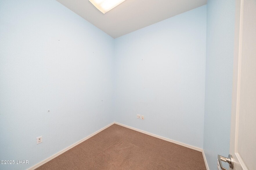 More Photos Of 1515 N Lake Havasu Ave, Lake Havasu City General Retail For Sale