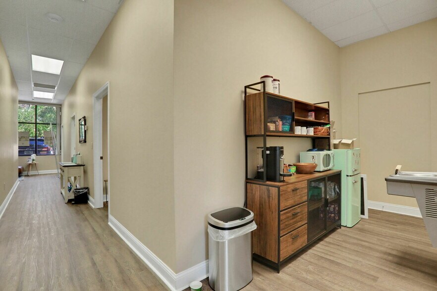 More Photos Of 12428 San Jose Blvd, Jacksonville Office For Sale