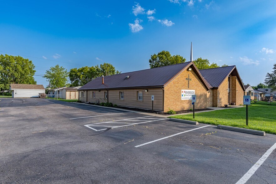 More Photos Of 2552 Bushnell Ave, Dayton Religious Facility For Sale