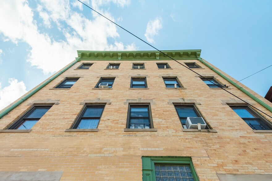 More Photos Of 536-542 N High St, Mount Vernon Apartments For Sale