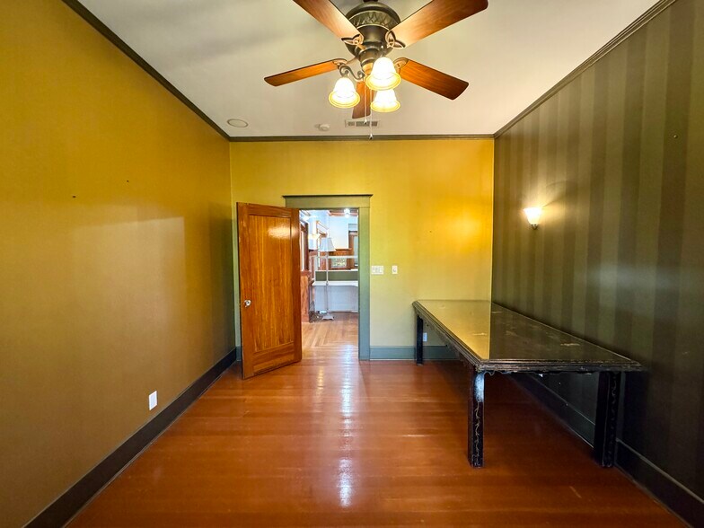 More Photos Of 807 N Van Ness Ave, Fresno Office Residential For Sale