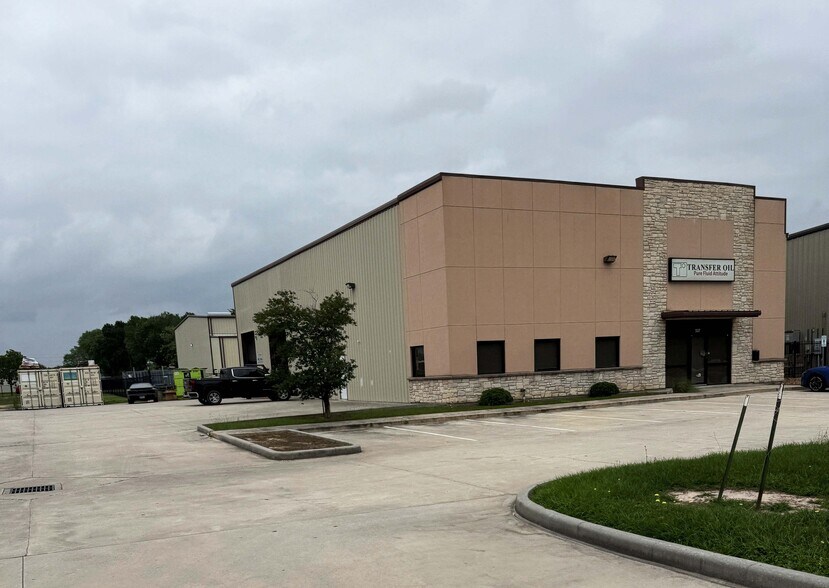 Primary Photo Of 537 Rankin Rd, Houston Warehouse For Sale