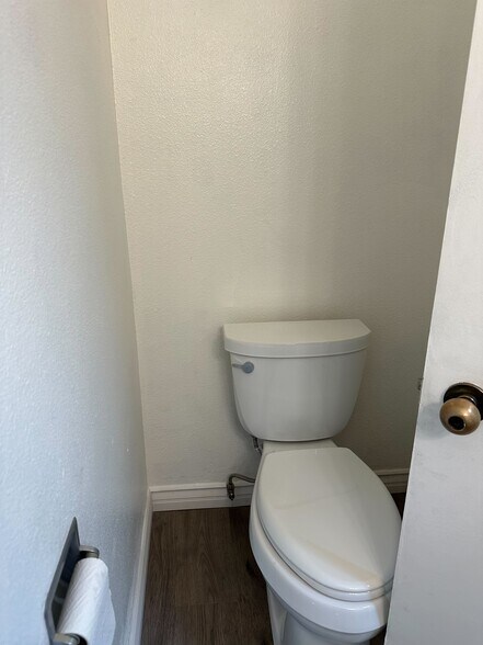 More Photos Of 110 Civic Center Dr, Vista Office For Sale