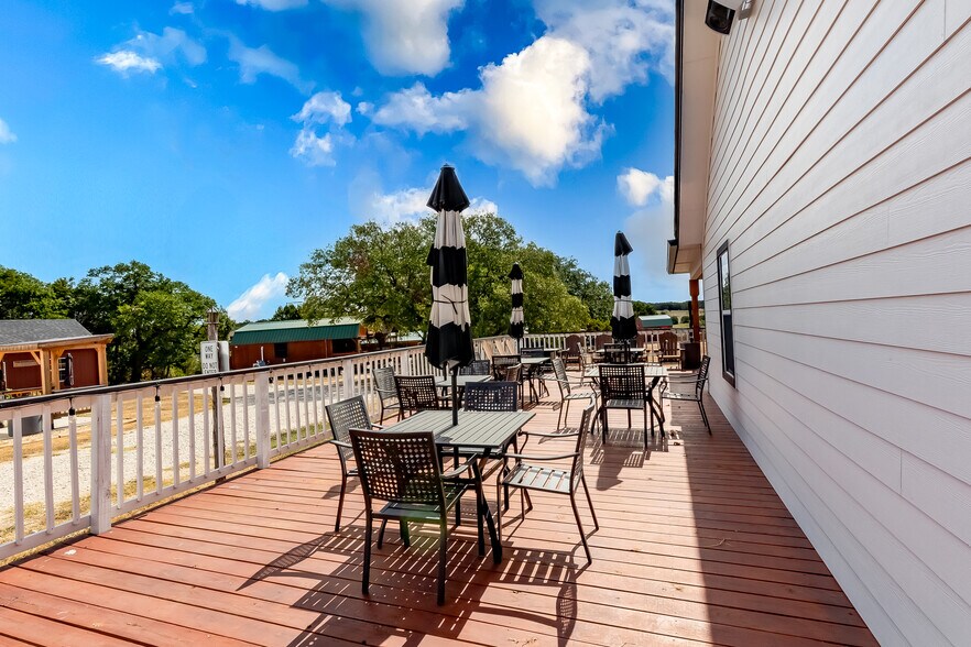 More Photos Of 200 King Ranch Rd, Gatesville Specialty For Sale