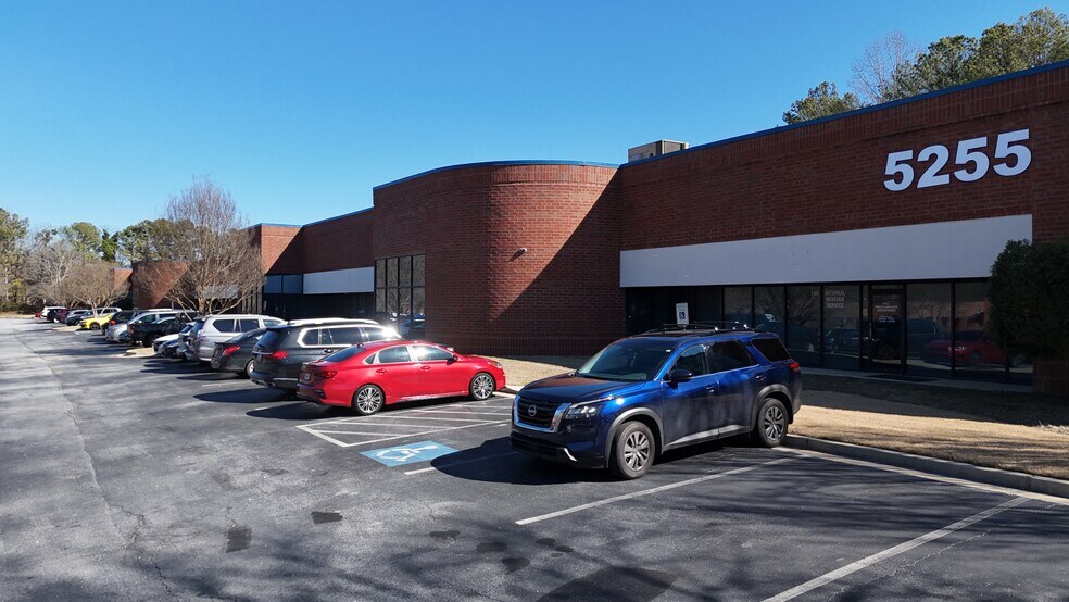 More Photos Of 5255 Snapfinger Park Dr, Lithonia Light Distribution For Lease