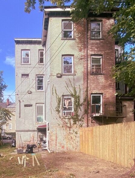 More Photos Of 132 Chambers St, Newburgh Apartments For Sale