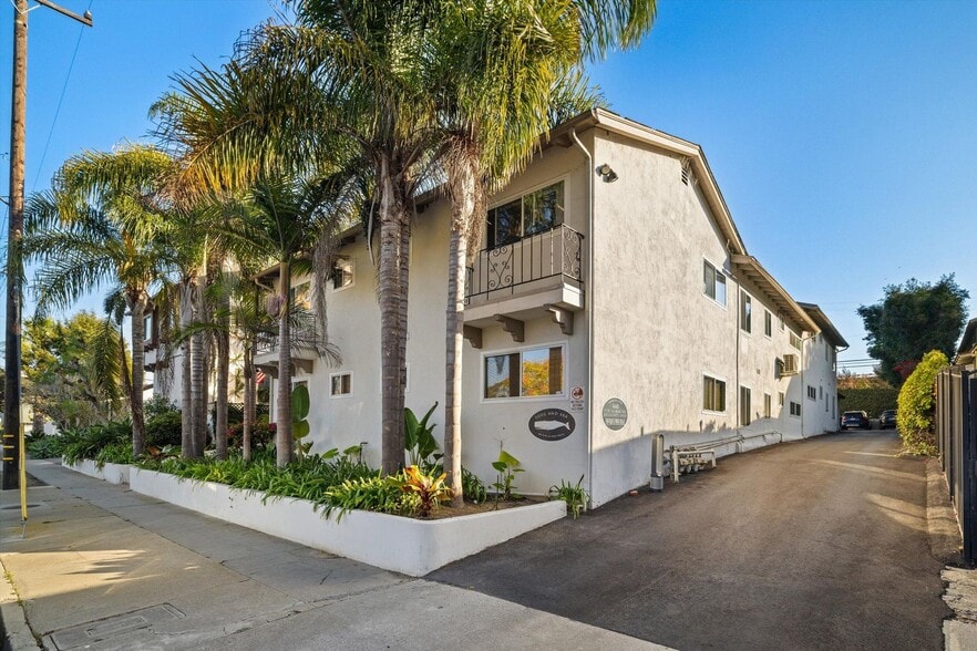 More Photos Of 440 Por La Mar Dr, Santa Barbara Apartments For Sale