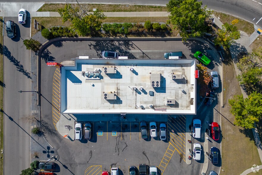 More Photos Of 2640 52nd St NE, Calgary Unknown For Lease