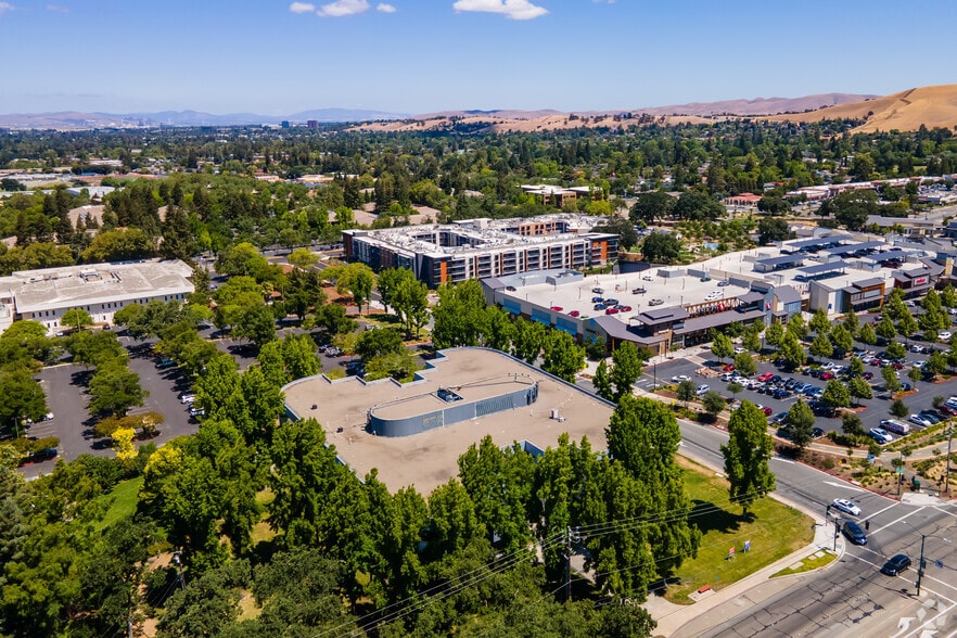 More Photos Of 2700 Ygnacio Valley Rd, Walnut Creek Medical For Lease