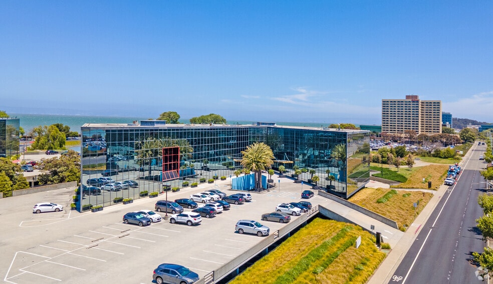More Photos Of 700 Airport Blvd, Burlingame Office For Lease