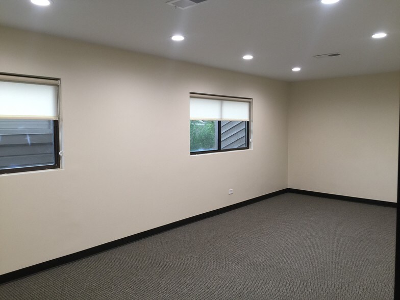 More Photos Of 6416-6424 S Quebec St, Englewood Coworking Space