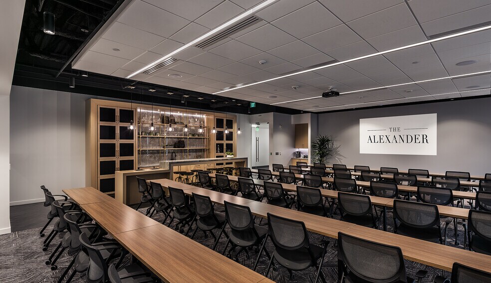 More Photos Of 25 S Arizona Pl, Chandler Office For Lease