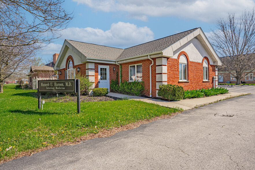 Primary Photo Of 822 Davison Rd, Lockport Medical For Sale