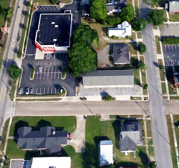 More Photos Of 105-111 N Lee St, Benson Office For Sale