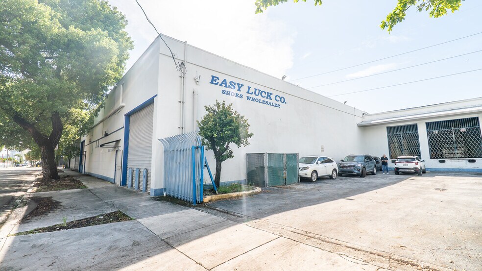 More Photos Of 1730 NW 23rd St, Miami Service For Sale