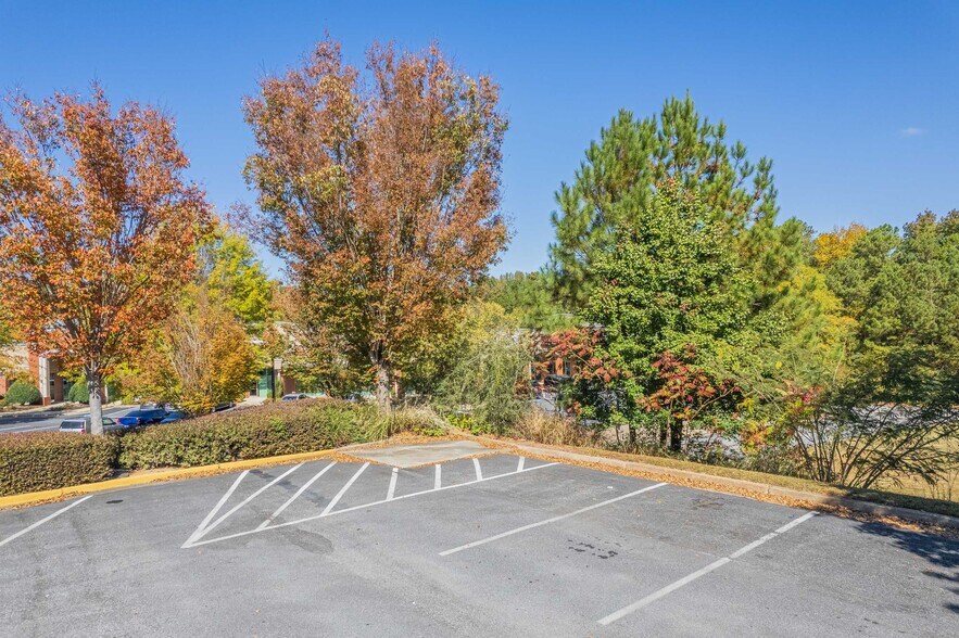 More Photos Of 535 Maxham Rd, Austell Storefront Retail Office For Sale