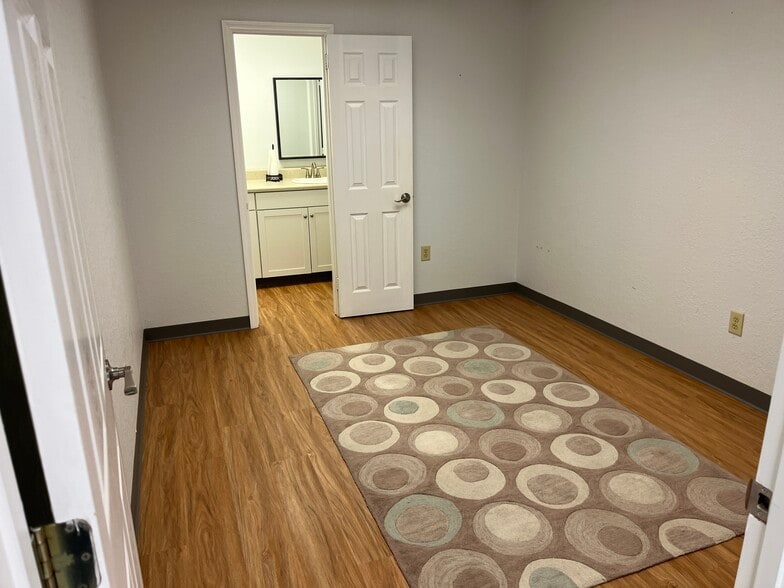 More Photos Of 841 E Main St, Spartanburg Office For Lease