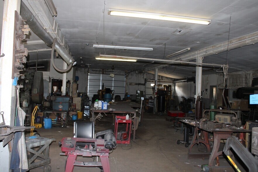 More Photos Of 5 Millers Falls Rd, Turners Falls Warehouse For Sale