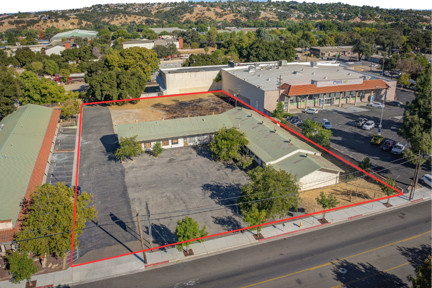 Primary Photo Of 2432 Spring St, Paso Robles Warehouse For Sale