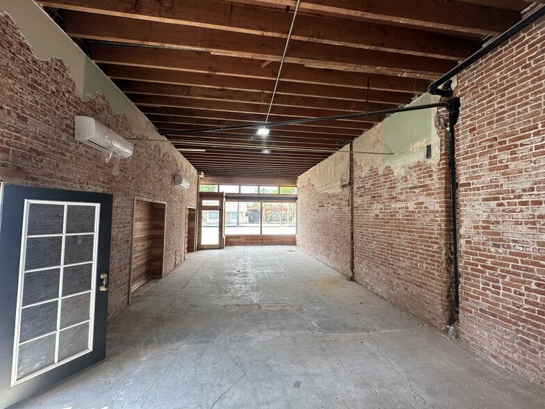 More Photos Of 604-606 W Lincoln Ave, Anaheim Storefront Retail Residential For Lease