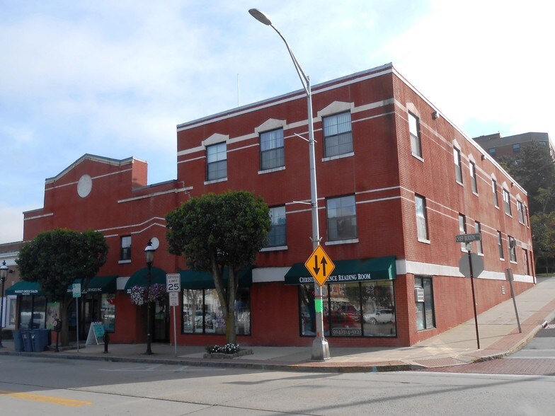 More Photos Of 23-25 Spring St, Ossining Office For Lease