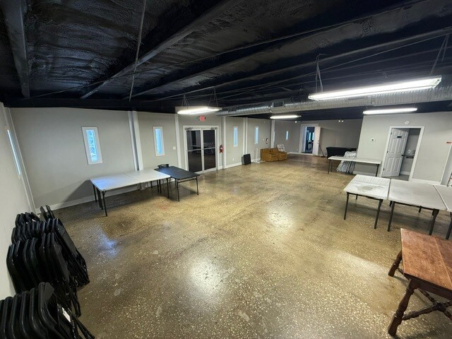 More Photos Of 621 Greenfield St, Wilmington Storefront Retail Office For Lease