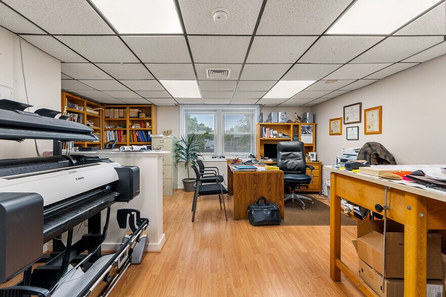 More Photos Of 859 Washington St, Easton Office For Lease