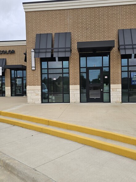 More Photos Of 1259 N Alma Dr, Allen Storefront For Lease