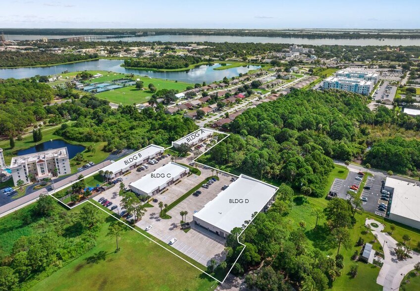 More Photos Of 1535 N Cogswell St, Rockledge Warehouse For Lease