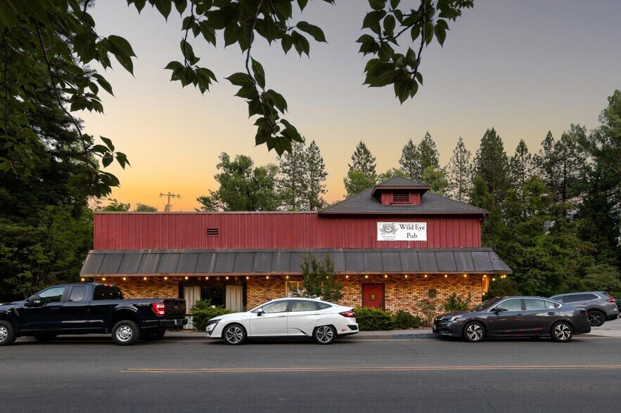 Primary Photo Of 535 Mill St, Grass Valley Restaurant For Sale