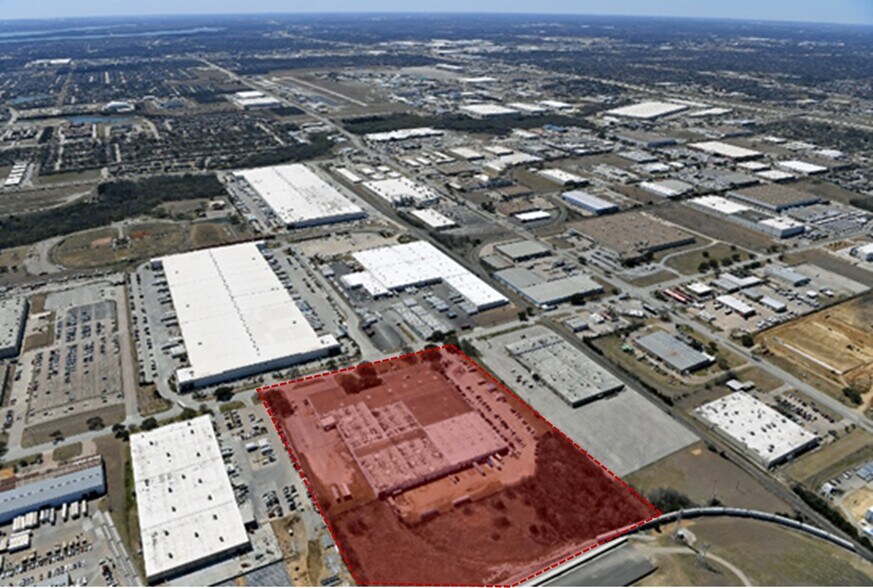 More Photos Of 2302 W Marshall Dr, Grand Prairie Warehouse For Sale