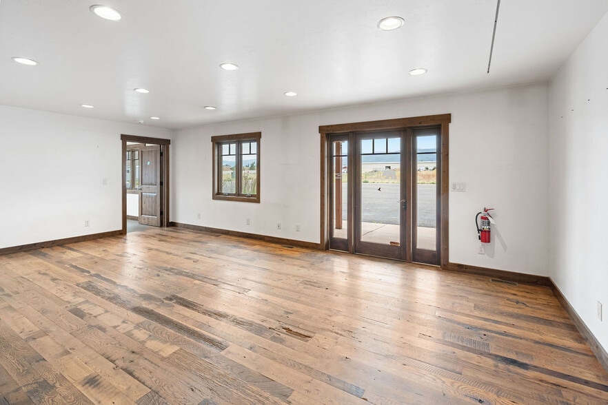 More Photos Of 744 Rocky Road Industrial Loop, Driggs Warehouse For Lease