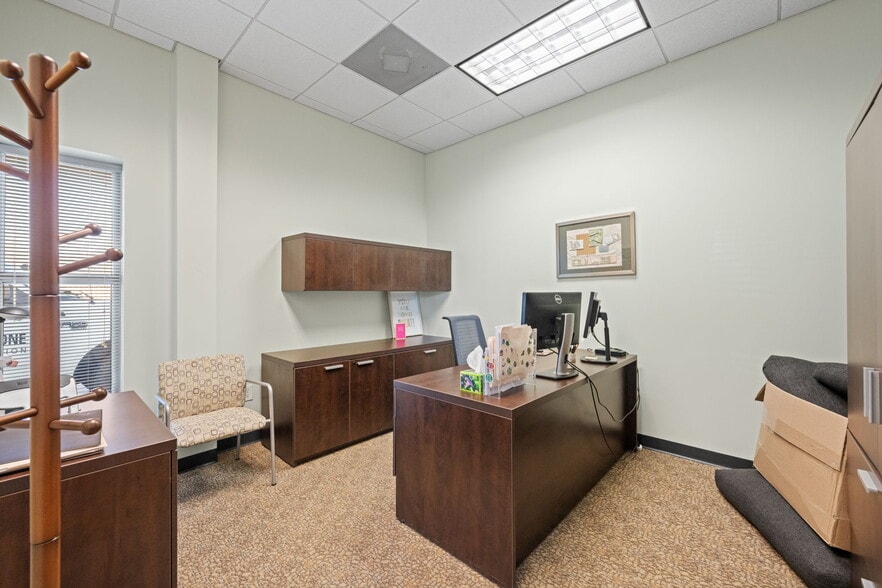 More Photos Of 5011 Departure Dr, Raleigh Showroom For Sale