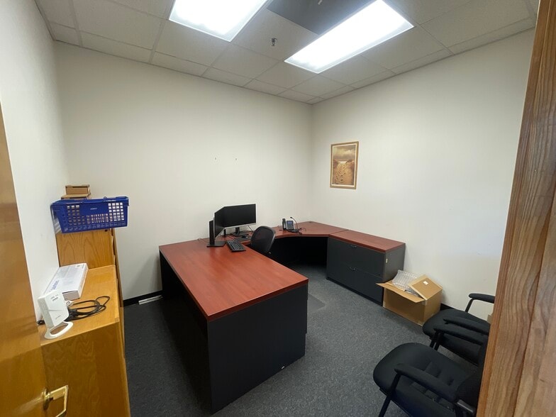 More Photos Of 11 Whitewood Ln, North Branford Garden Center For Sale