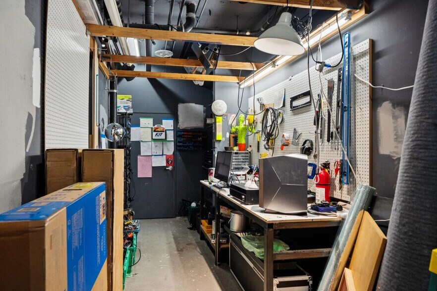 More Photos Of 2405 Folsom St, San Francisco Multifamily For Sale
