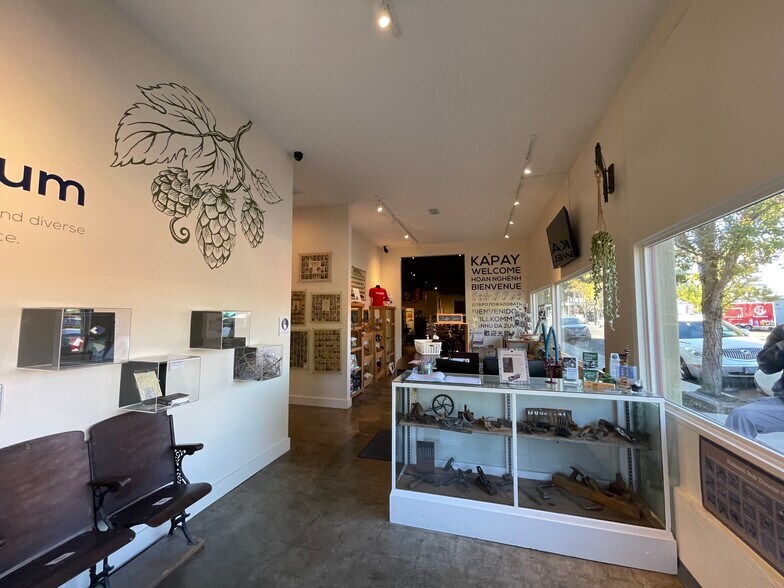 More Photos Of 281 S 2nd St, Independence Storefront For Sale