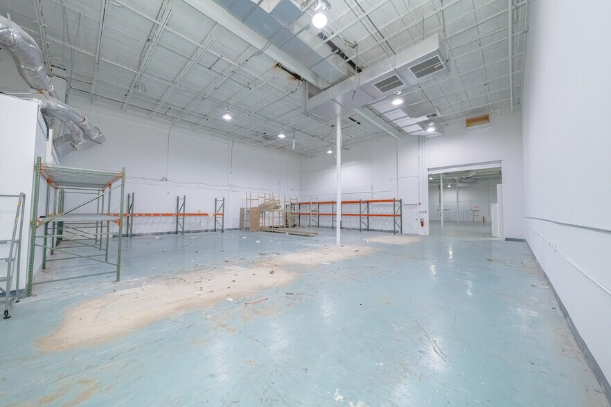 More Photos Of 2850 Greene St, Hollywood Light Manufacturing For Lease
